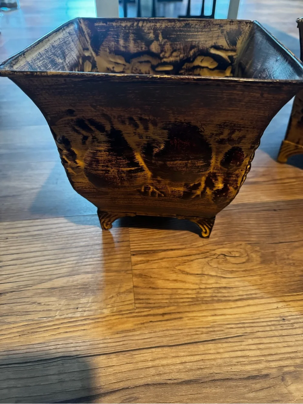 Antique-Style Gold Floral Metal Planter Set - Home Accents